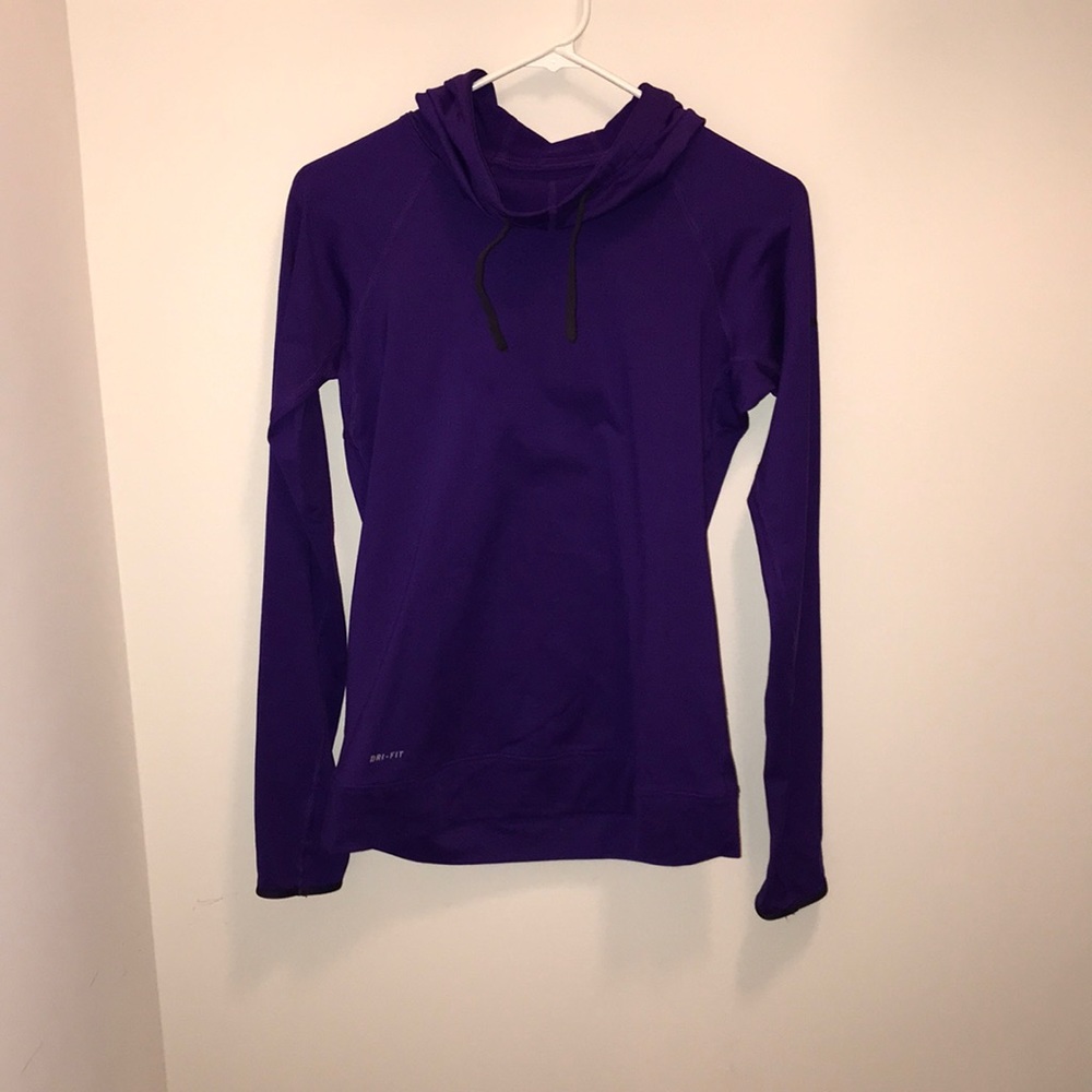 NIKE dri-fit pullover